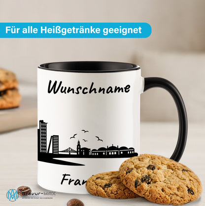 Tasse in Schwarz 330ml bedruckt mit der Skyline von Frankfurt personalisierbar mit Wunschname