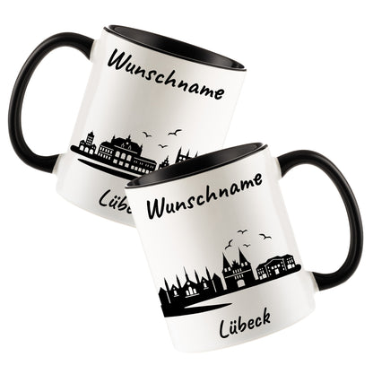 Tasse in Schwarz 330ml bedruckt mit der Skyline von Lübeck personalisierbar mit Wunschname