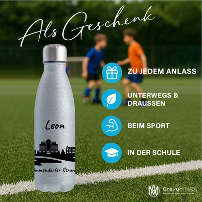 Glitzer Trinkflasche in Silber 500ml aus Edelstahl bedruckt mit der Skyline von Timmendorfer Strand personalisierbar mit Wunschname