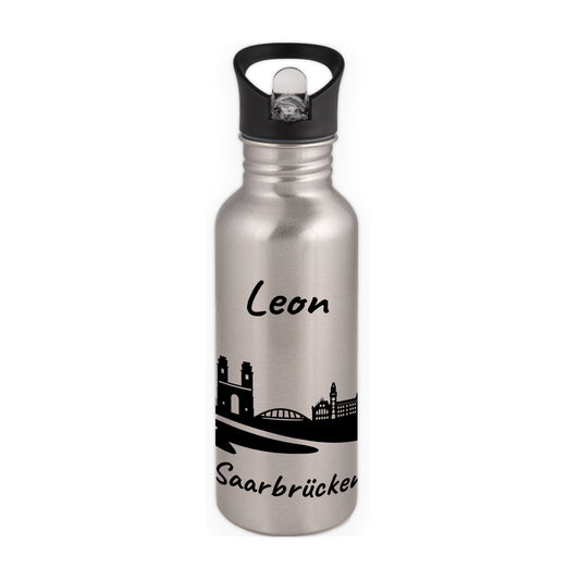 Trinkflasche in Silber 600ml aus Edelstahl bedruckt mit der Skyline von Saarbrücken personalisierbar mit Wunschname