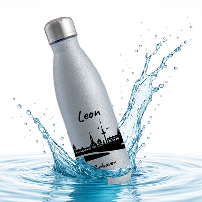 Glitzer Trinkflasche in Silber 500ml aus Edelstahl bedruckt mit der Skyline von Cuxhaven personalisierbar mit Wunschname