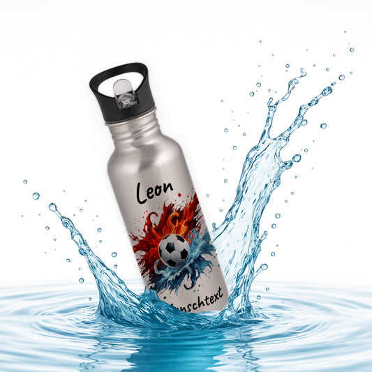 Trinkflasche mit Strohhalm in Silber 600ml bedruckt mit Fußball Motiven"Motiv12" personalisierbar für Kinder mit Wunschname aus Edelstahl