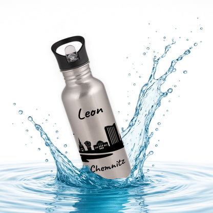 Trinkflasche in Silber 600ml aus Edelstahl bedruckt mit der Skyline von Chemnitz personalisierbar mit Wunschname