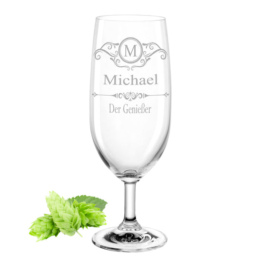Bierglas mit Gravur Leonardo Daily Pilsglas "Der Genießer" mit Wunschname