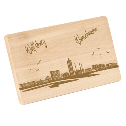 Frühstücksbrettchen 220x120mm mit Gravur mit der Skyline von Wolfsburg personalisierbar mit Wunschname