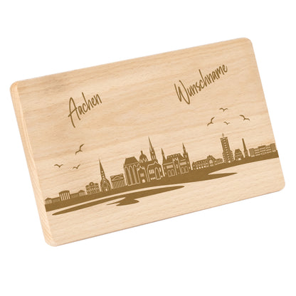 Frühstücksbrettchen 220x120mm mit Gravur mit der Skyline von Aachen personalisierbar mit Wunschname