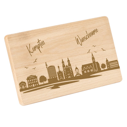 Frühstücksbrettchen 220x120mm mit Gravur mit der Skyline von Kempten personalisierbar mit Wunschname