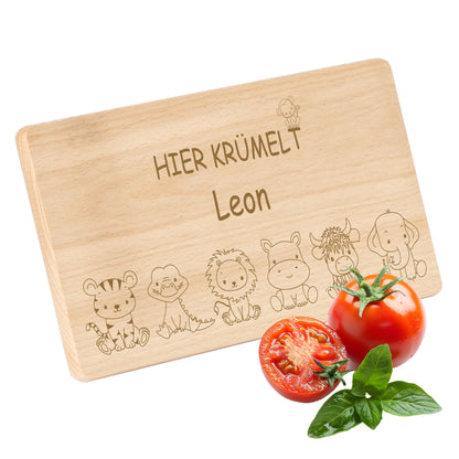 Frühstücksbrettchen 220x120mm mit Gravur "HIER KRÜMELT" Tierchen und Wunschname
