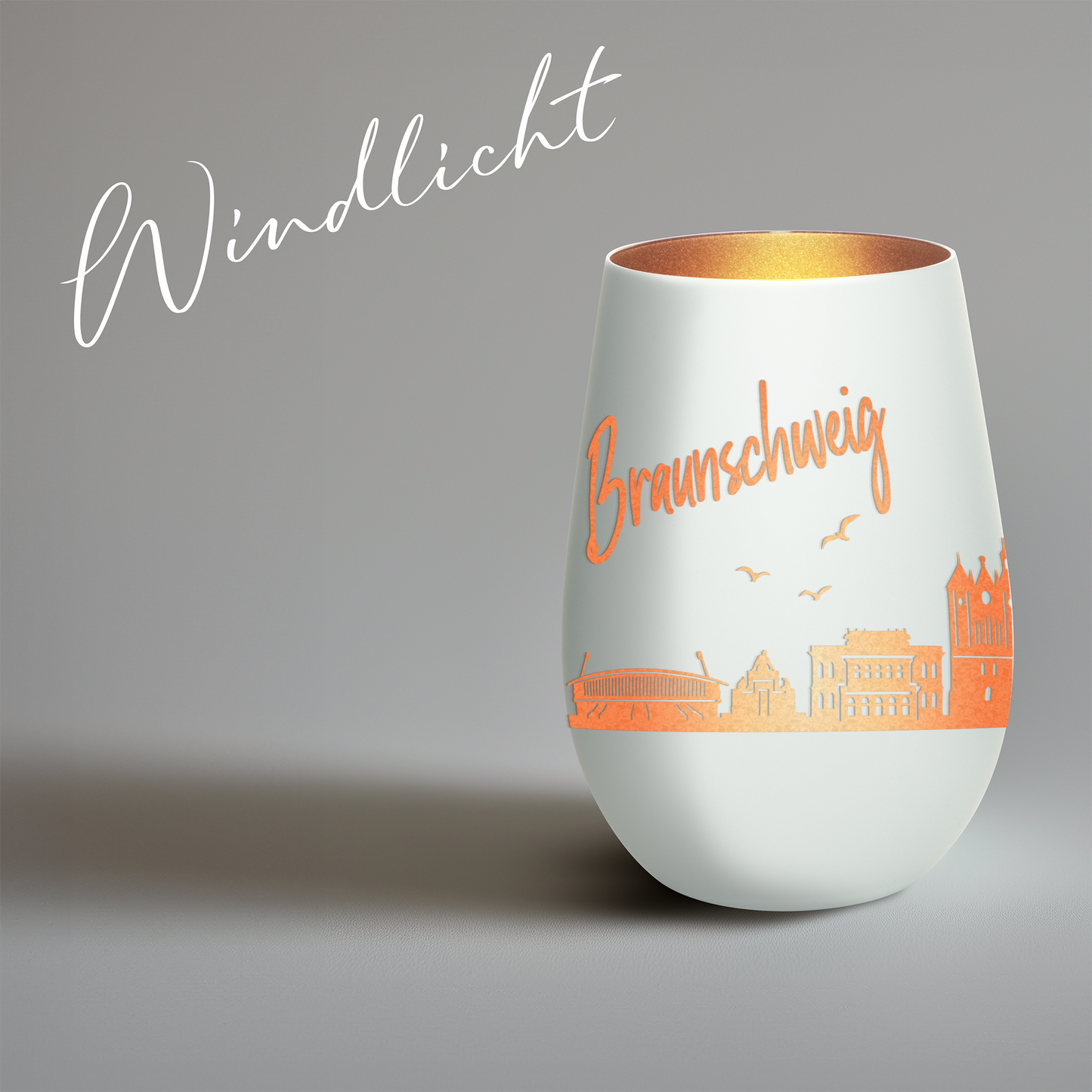 Hochwertiges Glas Windlicht mit Gravur "SKYLINE BRAUNSCHWEIG" in der Farbe Weiß/Bronze