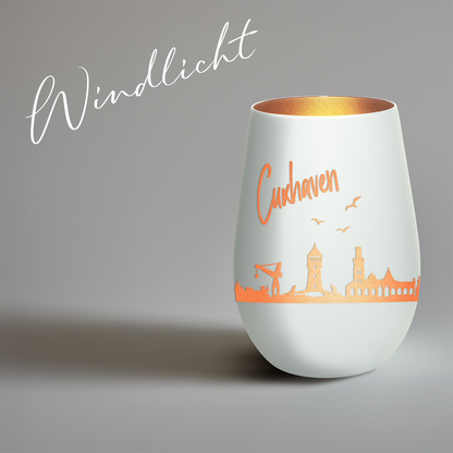 Hochwertiges Glas Windlicht mit Gravur "SKYLINE CUXHAVEN" in der Farbe Weiß/Bronze