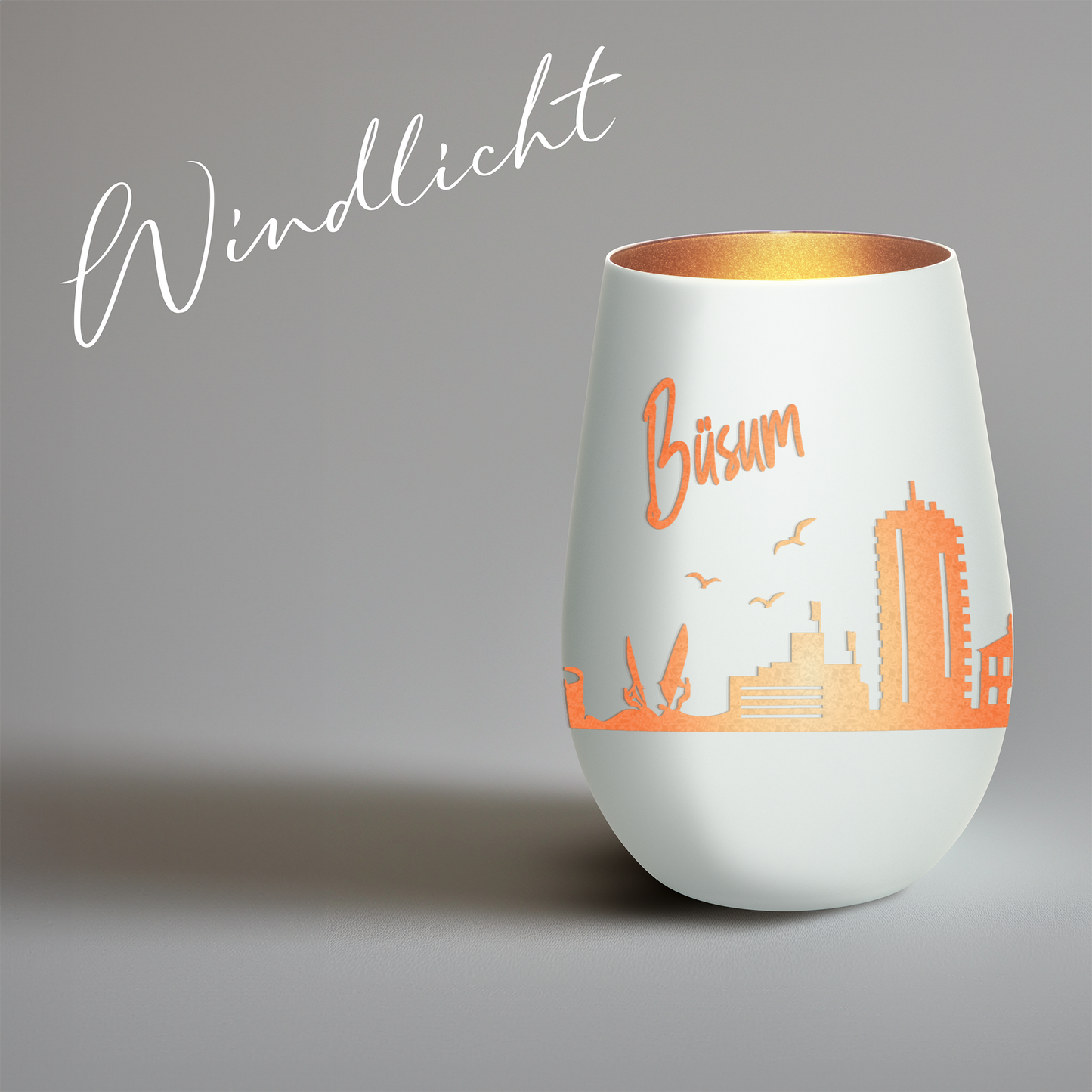 Hochwertiges Glas Windlicht mit Gravur "SKYLINE BÜSUM" in der Farbe Weiß/Bronze