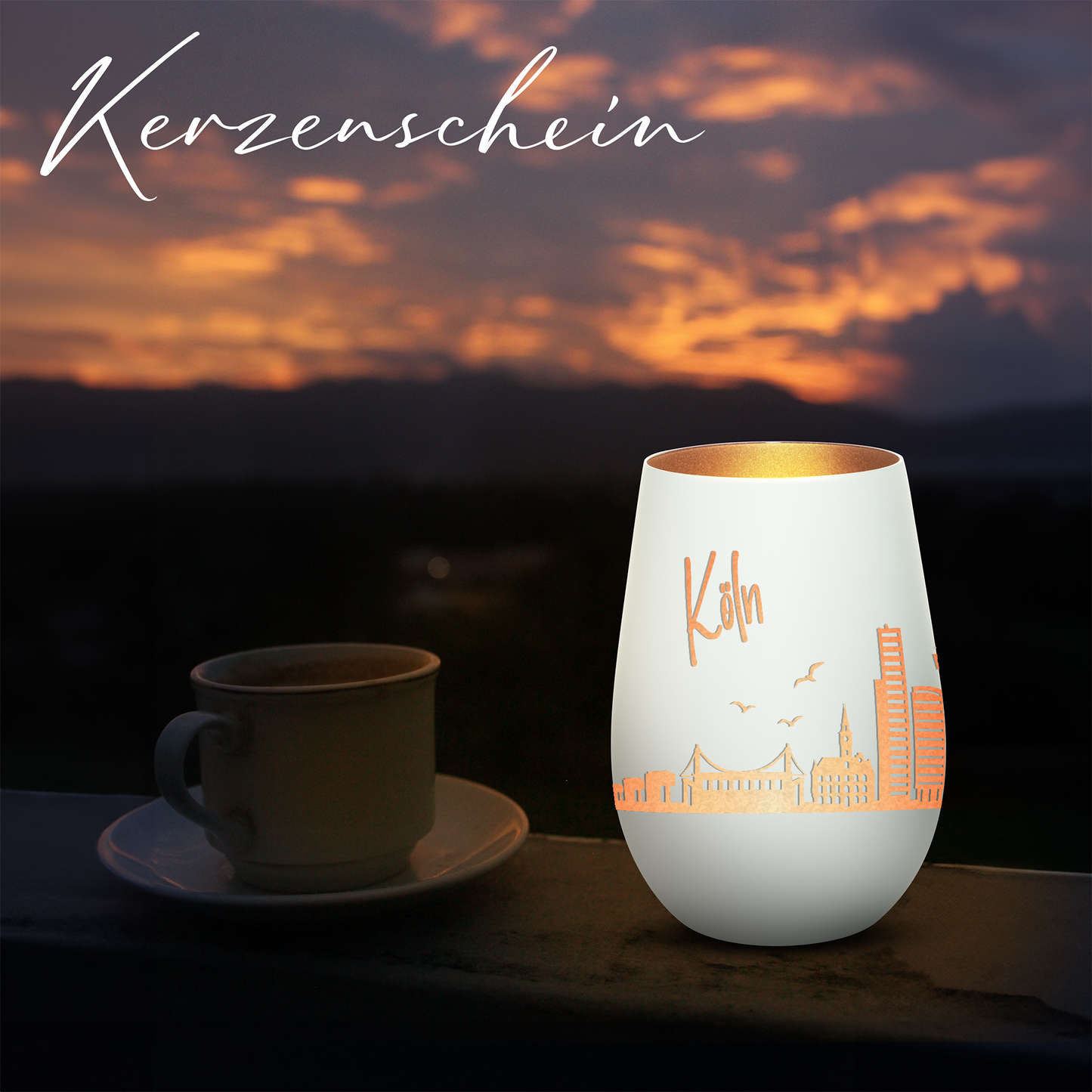 Hochwertiges Glas Windlicht mit Gravur "SKYLINE KÖLN" in der Farbe Weiß/Bronze