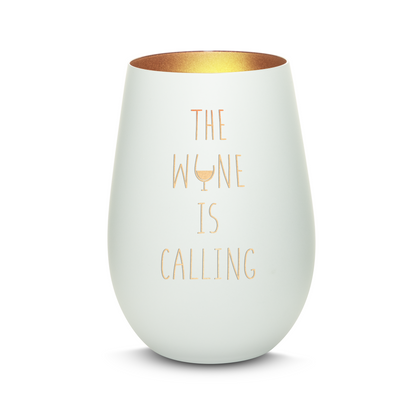 Hochwertiges Glas Windlicht mit Gravur "THE WINE IS CALLING" in der Farbe Weiß/Bronze