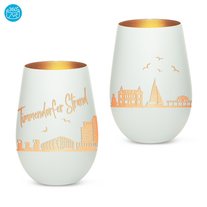 Hochwertiges Glas Windlicht mit Gravur "SKYLINE TIMMENDORFER STRAND" in der Farbe Weiß/Bronze