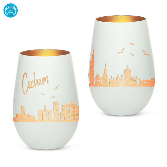 Hochwertiges Glas Windlicht mit Gravur "SKYLINE COCHEM" in der Farbe Weiß/Bronze