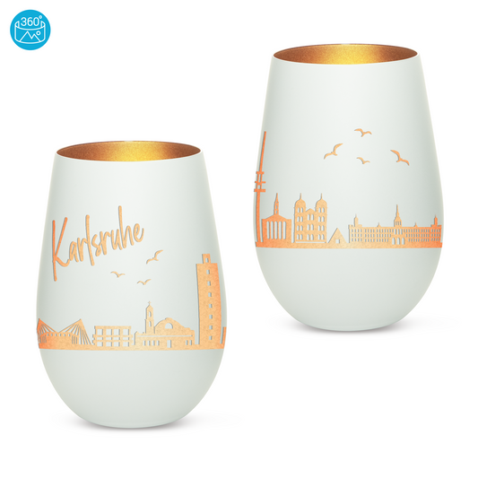 Hochwertiges Glas Windlicht mit Gravur "SKYLINE KARLSRUHE" in der Farbe Weiß/Bronze