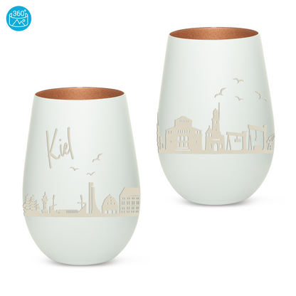 Hochwertiges Glas Windlicht mit Gravur "SKYLINE KIEL" in der Farbe Weiß/Bronze