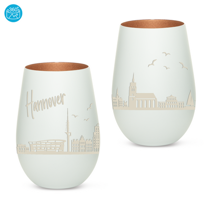 Hochwertiges Glas Windlicht mit Gravur "SKYLINE HANNOVER" in der Farbe Weiß/Bronze