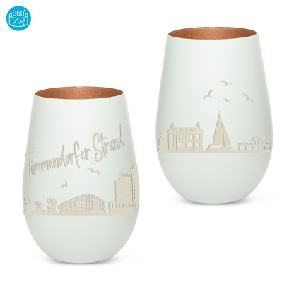 Hochwertiges Glas Windlicht mit Gravur "SKYLINE TIMMENDORFER STRAND" in der Farbe Weiß/Bronze