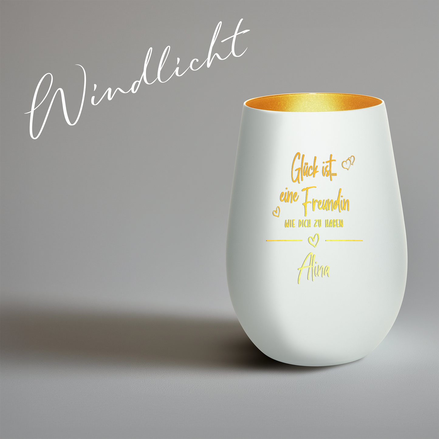 Hochwertiges Glas Windlicht mit Gravur "GLÜCK IST EINE FREUNDIN WIE DICH ZU HABEN" mit Wunschname in der Farbe Weiß/Gold
