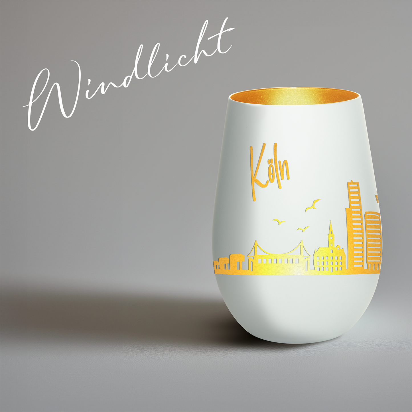 Hochwertiges Glas Windlicht mit Gravur "SKYLINE KÖLN" in der Farbe Weiß/Gold