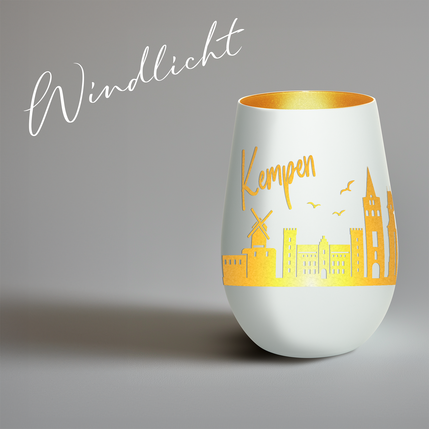 Hochwertiges Glas Windlicht mit Gravur "SKYLINE KEMPEN" in der Farbe Weiß/Gold
