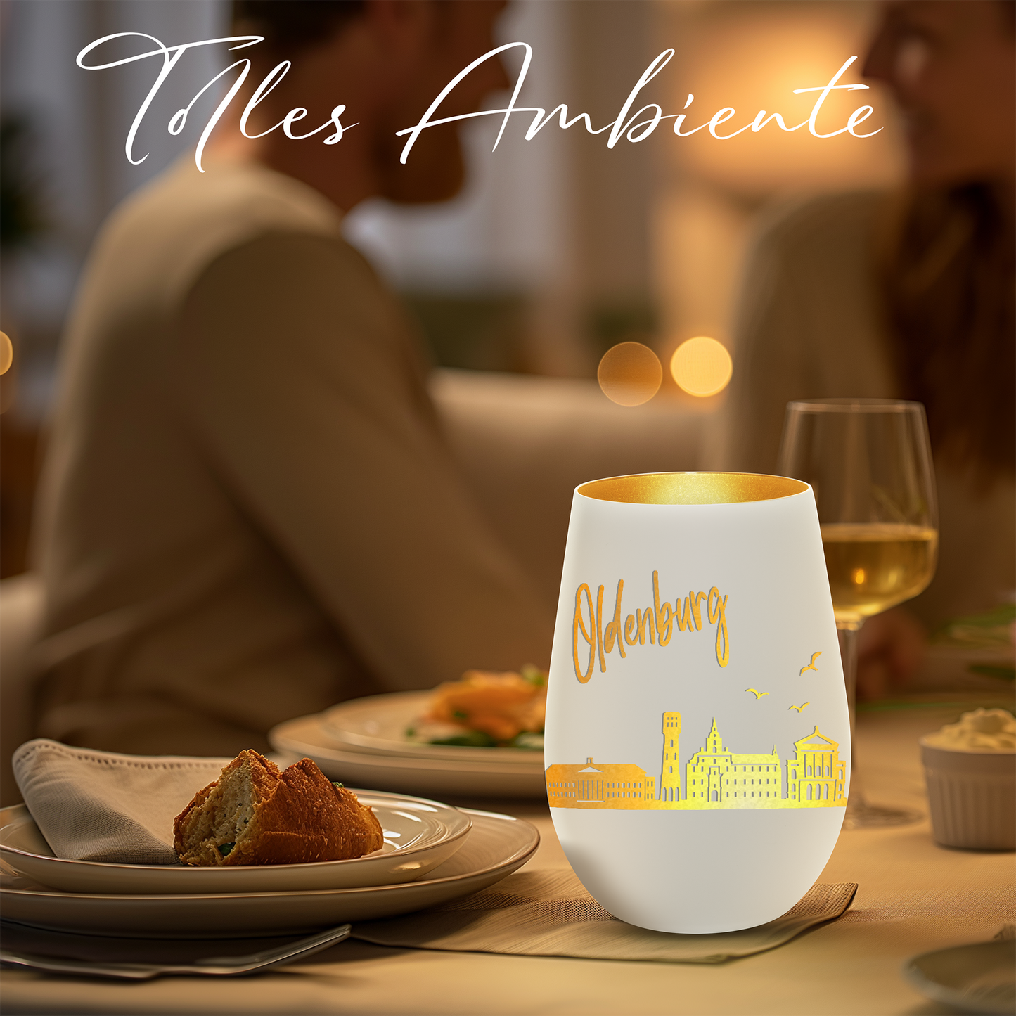 Hochwertiges Glas Windlicht mit Gravur "SKYLINE OLDENBURG" in der Farbe Weiß/Gold