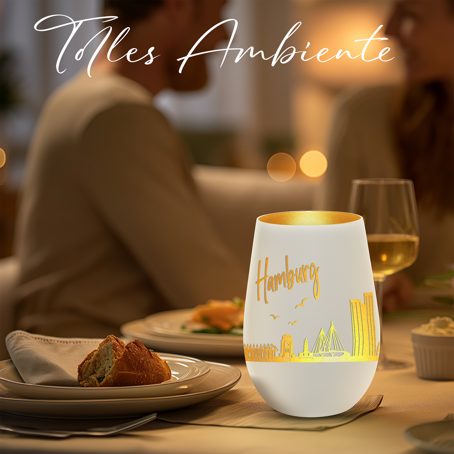 Hochwertiges Glas Windlicht mit Gravur "SKYLINE HAMBURG" in der Farbe Weiß/Gold