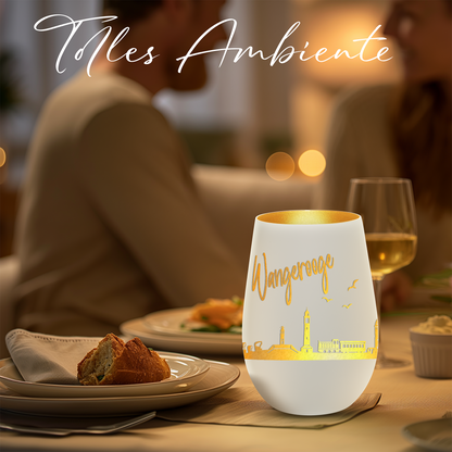 Hochwertiges Glas Windlicht mit Gravur "SKYLINE WANGEROOGE" in der Farbe Weiß/Gold