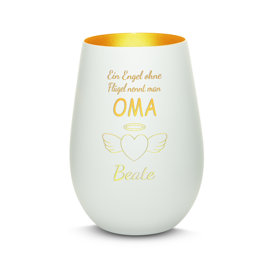 Hochwertiges Glas Windlicht mit Gravur "EIN ENGEL OHNE FLÜGEL NENNT MAN OMA" mit Wunschname in der Farbe Weiß/Gold
