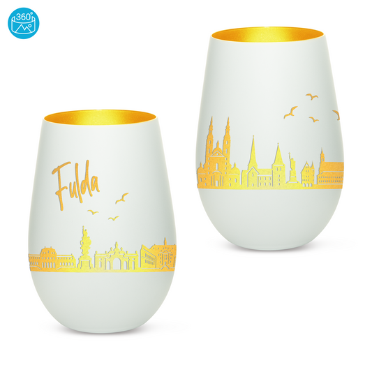 Hochwertiges Glas Windlicht mit Gravur "SKYLINE FULDA" in der Farbe Weiß/Gold