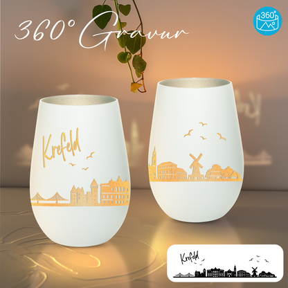 Hochwertiges Glas Windlicht mit Gravur "SKYLINE KREFELD" in der Farbe Weiß/Silber