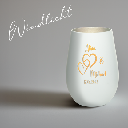 Hochwertiges Glas Windlicht mit Gravur "LIEBES WINDLICHT HERZ1" mit Wunschnamen und Datum in der Farbe Weiß/Silber
