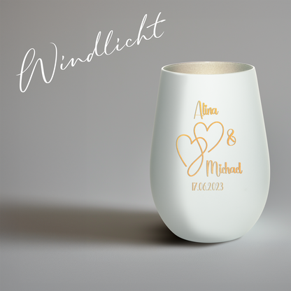 Hochwertiges Glas Windlicht mit Gravur "LIEBES WINDLICHT HERZ2" mit Wunschnamen und Datum in der Farbe Weiß/Silber