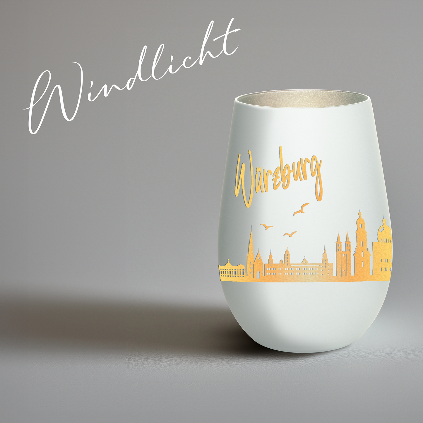 Hochwertiges Glas Windlicht mit Gravur "SKYLINE WÜRZBURG" in der Farbe Weiß/Silber