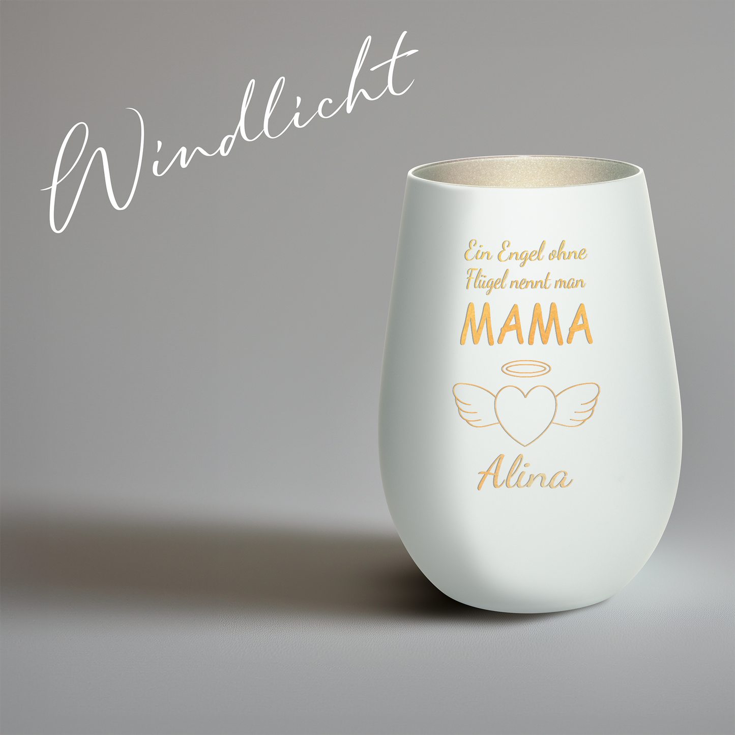 Hochwertiges Glas Windlicht mit Gravur "EIN ENGEL OHNE FLÜGEL NENNT MAN MAMA" mit Wunschname in der Farbe Weiß/Silber