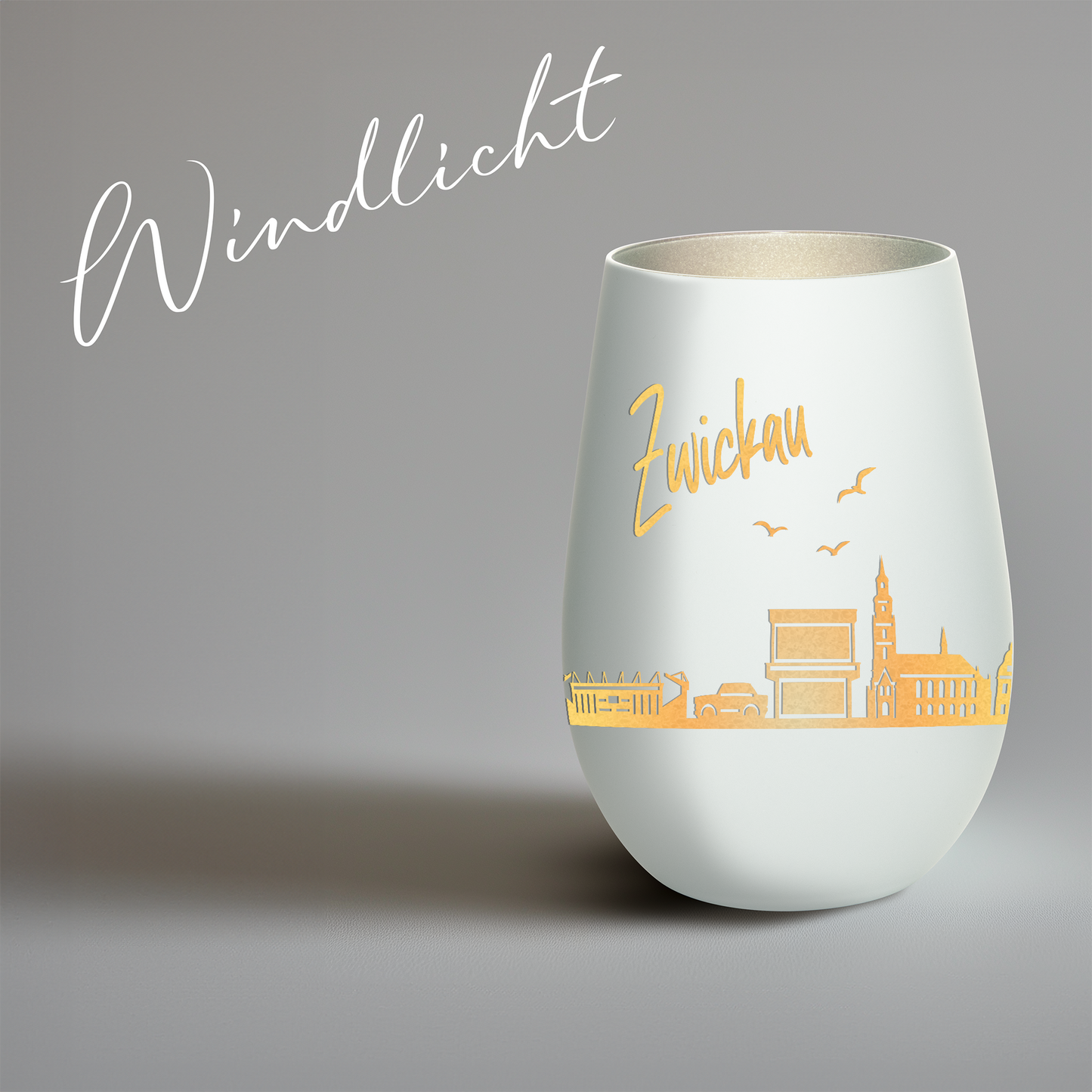 Hochwertiges Glas Windlicht mit Gravur "SKYLINE ZWICKAU" in der Farbe Weiß/Silber