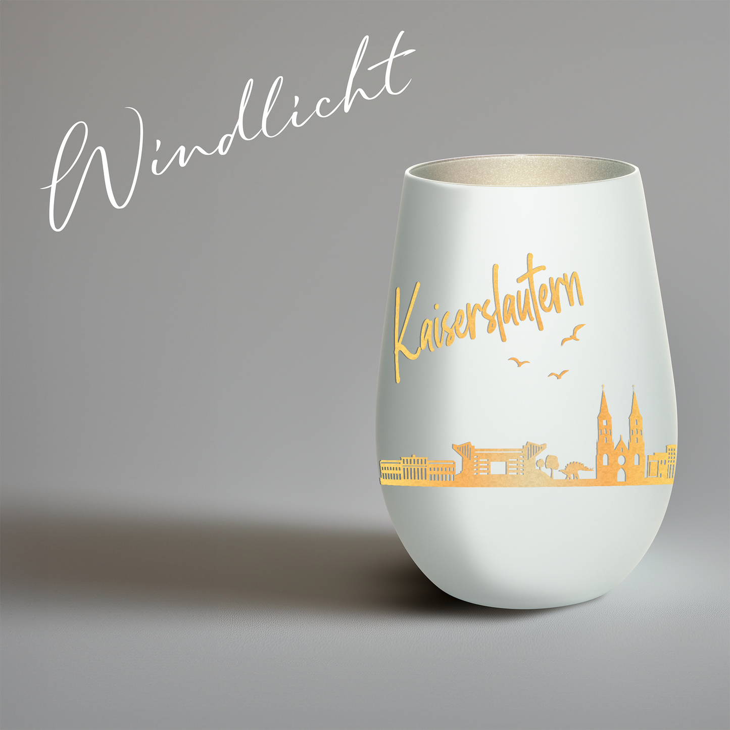 Hochwertiges Glas Windlicht mit Gravur "SKYLINE KAISERSLAUTERN" in der Farbe Weiß/Silber