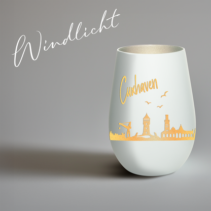 Hochwertiges Glas Windlicht mit Gravur "SKYLINE CUXHAVEN" in der Farbe Weiß/Silber