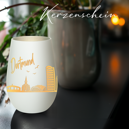 Hochwertiges Glas Windlicht mit Gravur "SKYLINE DORTMUND" in der Farbe Weiß/Silber