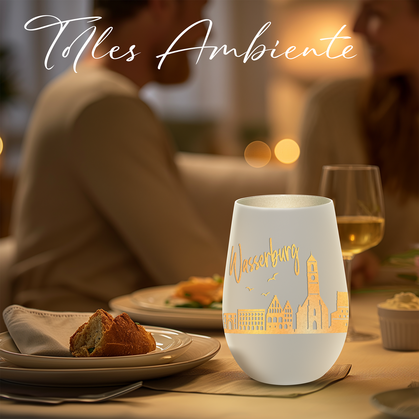 Hochwertiges Glas Windlicht mit Gravur "SKYLINE WASSERBURG" in der Farbe Weiß/Silber