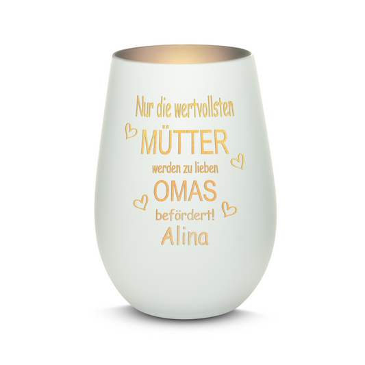Hochwertiges Glas Windlicht mit Gravur "NUR DIE WERTVOLLSTEN MÜTTER WERDEN ZU LIEBEN OMAS" mit Wunschname in der Farbe Weiß/Silber
