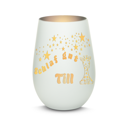 Hochwertiges Glas Windlicht für Kinder mit Gravur "SCHLAF GUT" Motiv Giraffe mit Wunschname in der Farbe Weiß/Silber