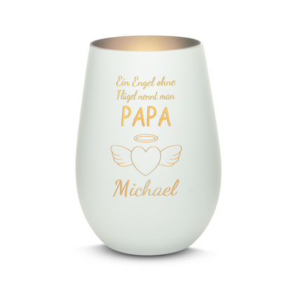 Hochwertiges Glas Windlicht mit Gravur "EIN ENGEL OHNE FLÜGEL NENNT MAN PAPA" mit Wunschname in der Farbe Weiß/Silber