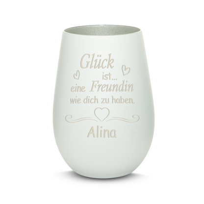 Hochwertiges Glas Windlicht mit Gravur "GLÜCK IST EINE FREUNDIN WIE DICH ZU HABEN" mit Wunschname in der Farbe Weiß/Silber