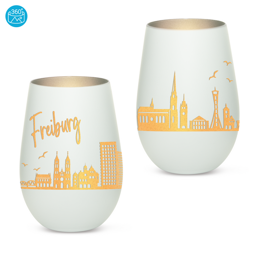 Hochwertiges Glas Windlicht mit Gravur "SKYLINE FREIBURG" in der Farbe Weiß/Silber