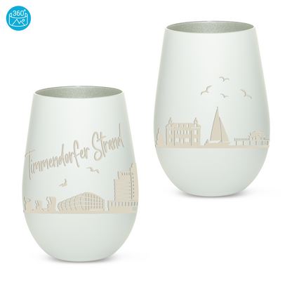 Hochwertiges Glas Windlicht mit Gravur "SKYLINE TIMMENDORFER STRAND" in der Farbe Weiß/Silber