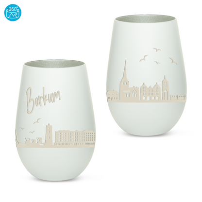 Hochwertiges Glas Windlicht mit Gravur "SKYLINE BORKUM" in der Farbe Weiß/Silber