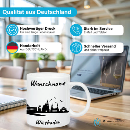 Tasse in Weiß 330ml bedruckt mit der Skyline von Wiesbaden personalisierbar mit Wunschname