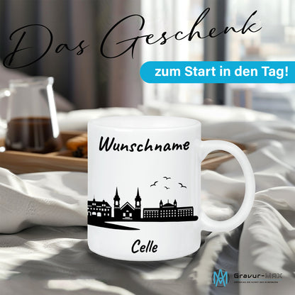 Tasse in Weiß 330ml bedruckt mit der Skyline von Celle personalisierbar mit Wunschname